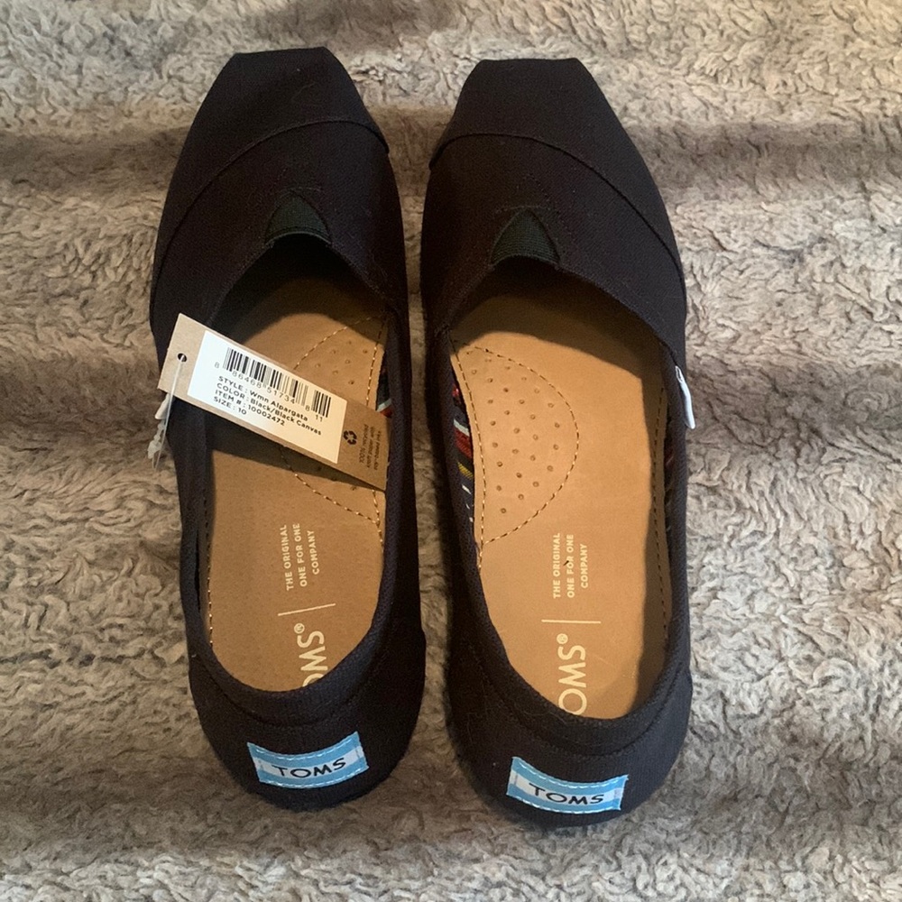 Nwt Tom’s shoes